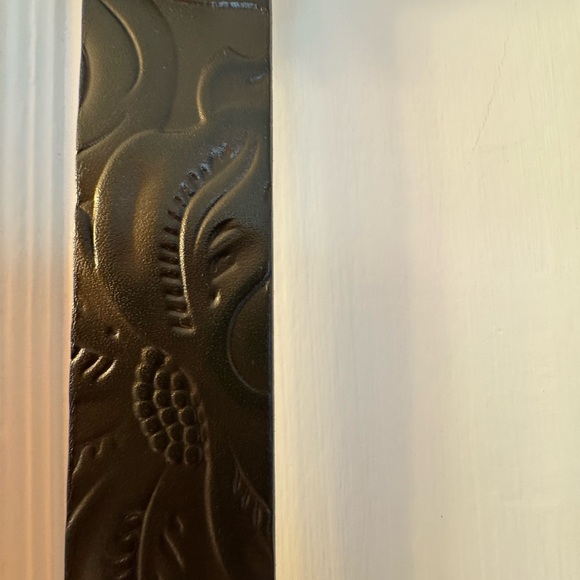 Patricia Nash black leather Belt with brass Buckle - Picture 3 of 4